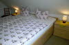 Schlafrzimmer mit Doppelbett